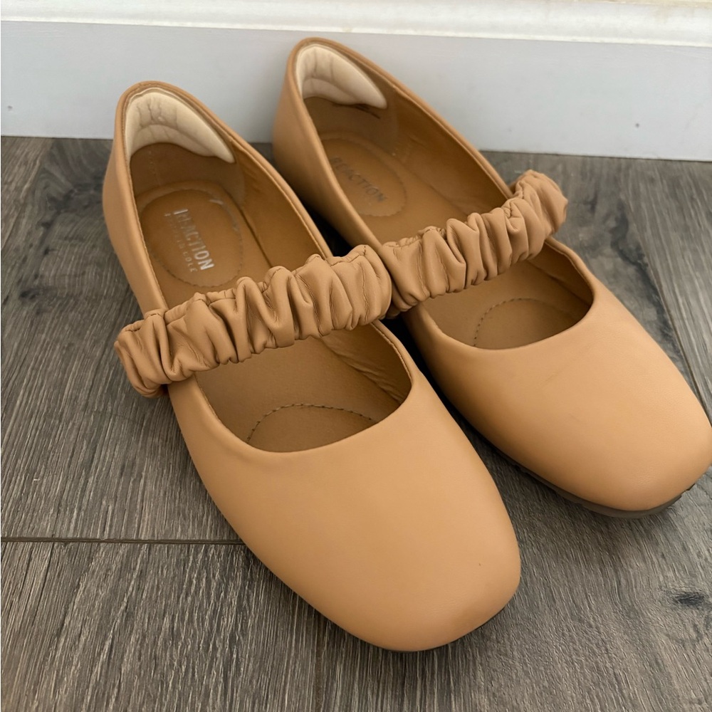 Nude flats - Reaction by Kenneth Cole